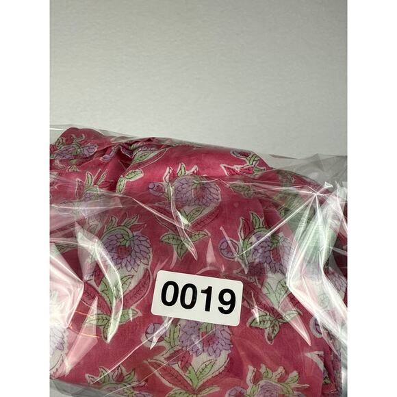 Clara the label strawberry blouse women’s M - Picture 8 of 8